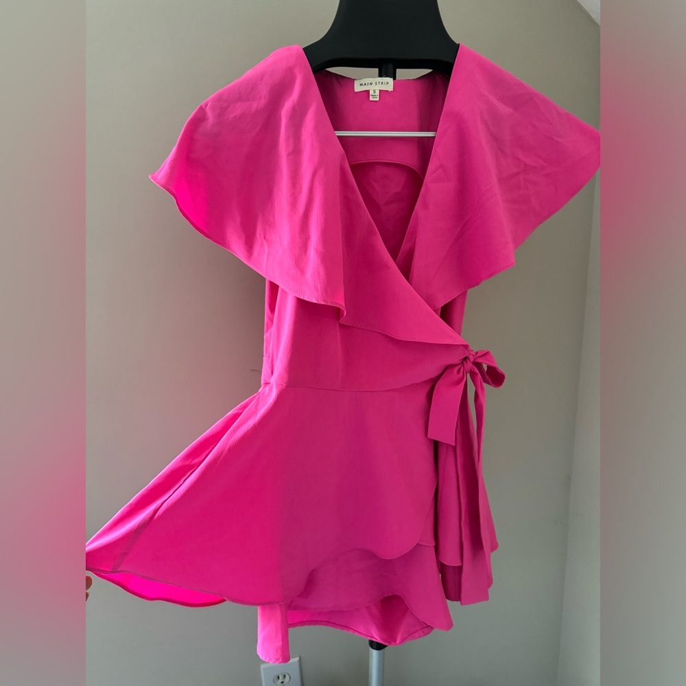 Main Strip Pink Wrap Dress Romper Backless